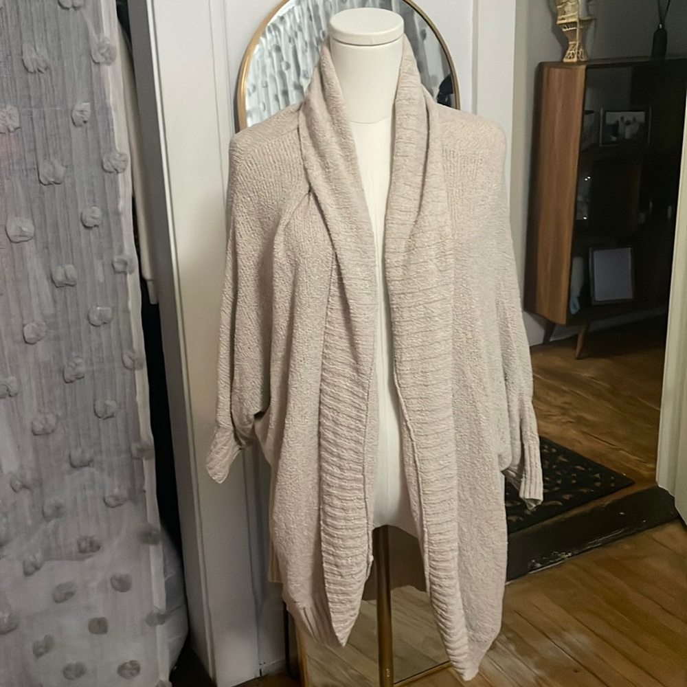 Size Large Caslon Open Front Sweater